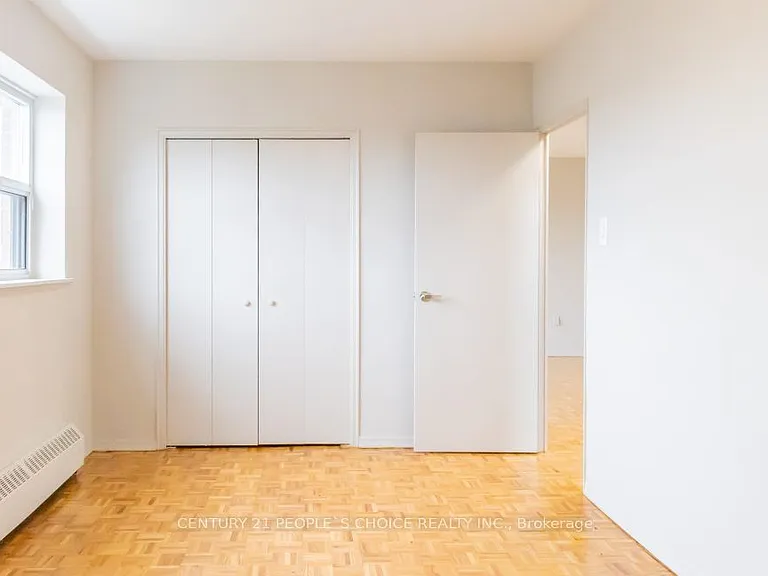 1051 Seneca Ave #309 — Photo 5