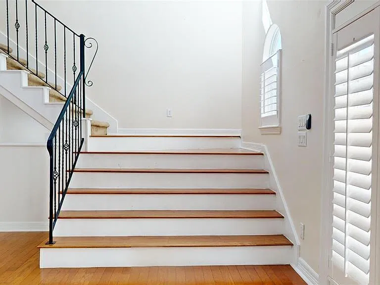 1502 Birdsall St — Photo 25