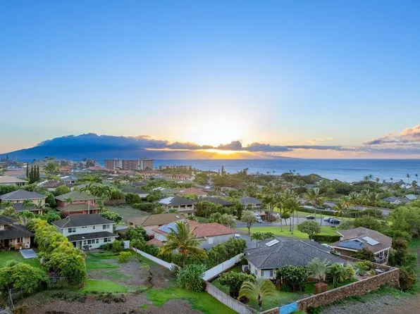 18 Areca Pl, Lahaina, HI 96761