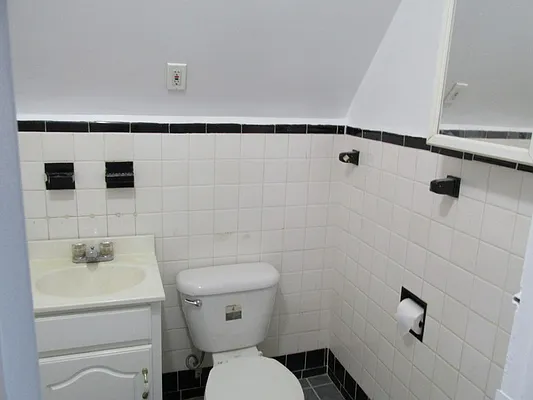 Rented by Windsor Homes Realty Corp | media 51