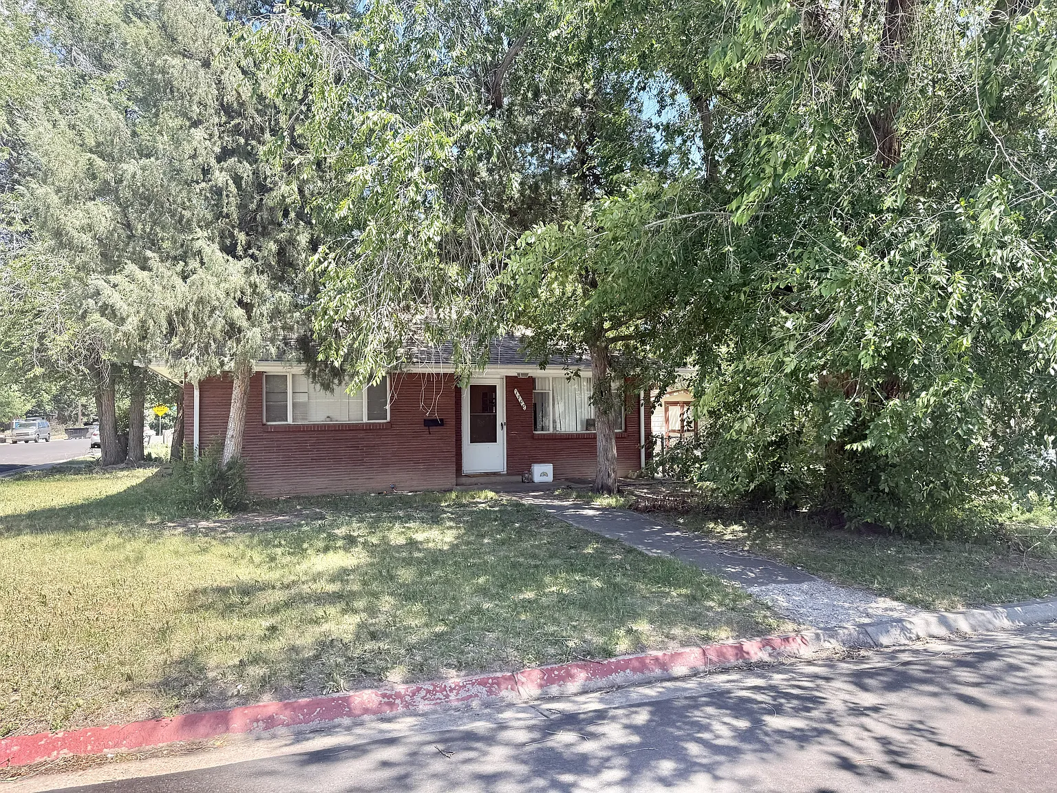 1700 Whedbee Street - 1 — Photo 3