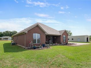 330 Jost Ln, Rockdale, TX 76567