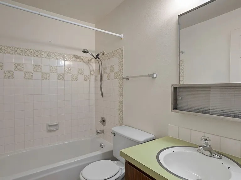 22 N Skipworth Rd — Photo 16