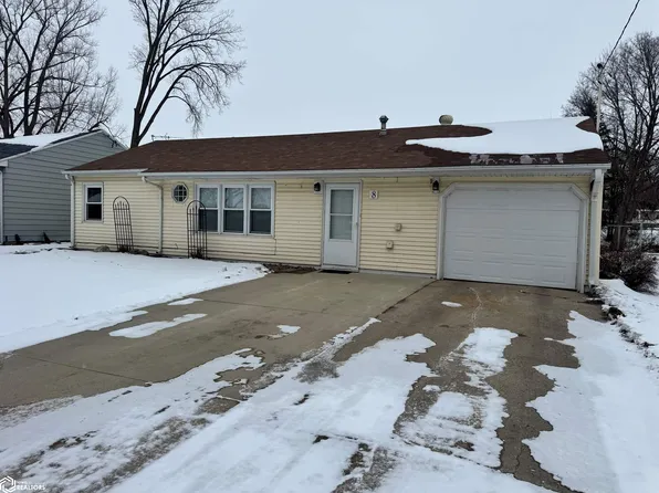 8 Sunset View Dr, Clear Lake, IA 50428