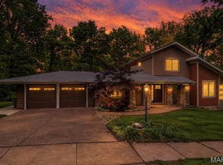 12839 Huntercreek Rd, Saint Louis, MO 63131