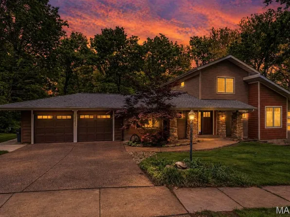 12839 Huntercreek Rd, Saint Louis, MO 63131