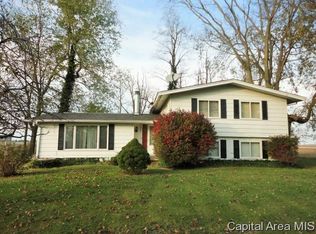 741 E 900 North Rd, Palmer, IL 62556