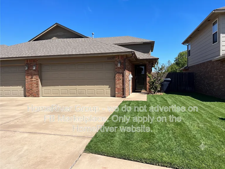 11137 SW 5th St — Photo 1
