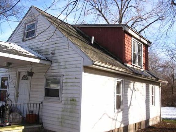 5th image of 2845 Wyoming St