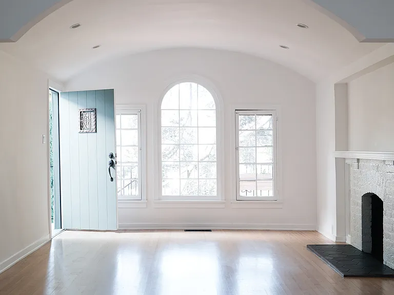1225 Westerly Ter — Photo 1