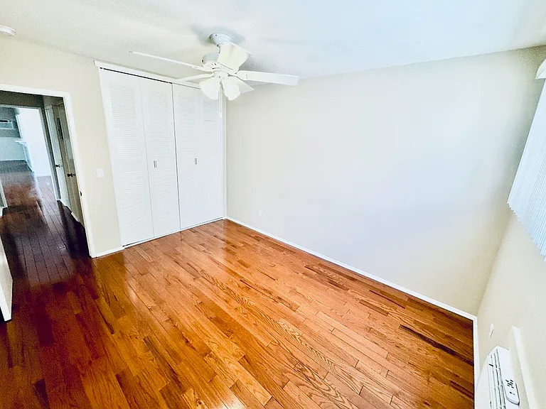 2714 W Clark Ave #F3 — Photo 11