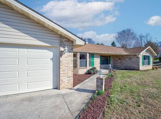2929 Oak Top Ct, Kodak, TN 37764
