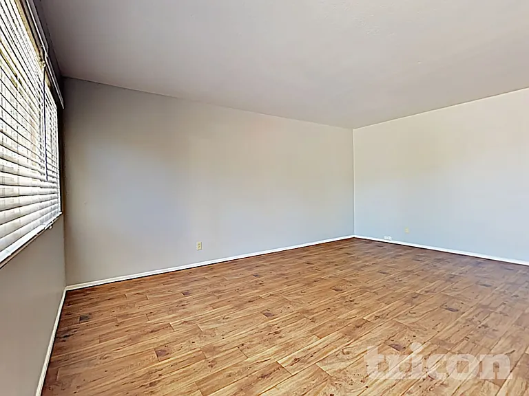 2306 Tennent Ct — Photo 4