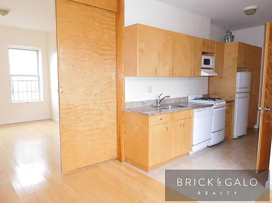 Rented by BRICK & GALO REALTY CORP | media 20