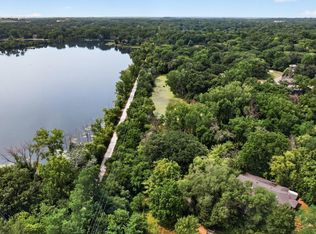 11833 Shady Oak Ln, Minnetonka, MN 55343