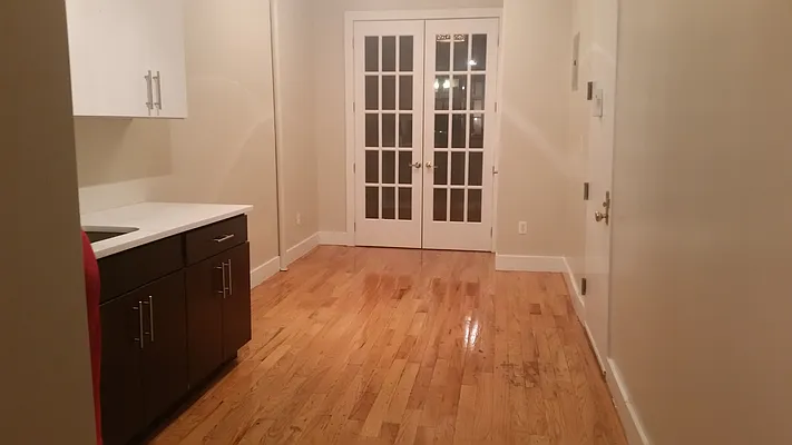 Rented by Metro Prop NY Corp | media 15
