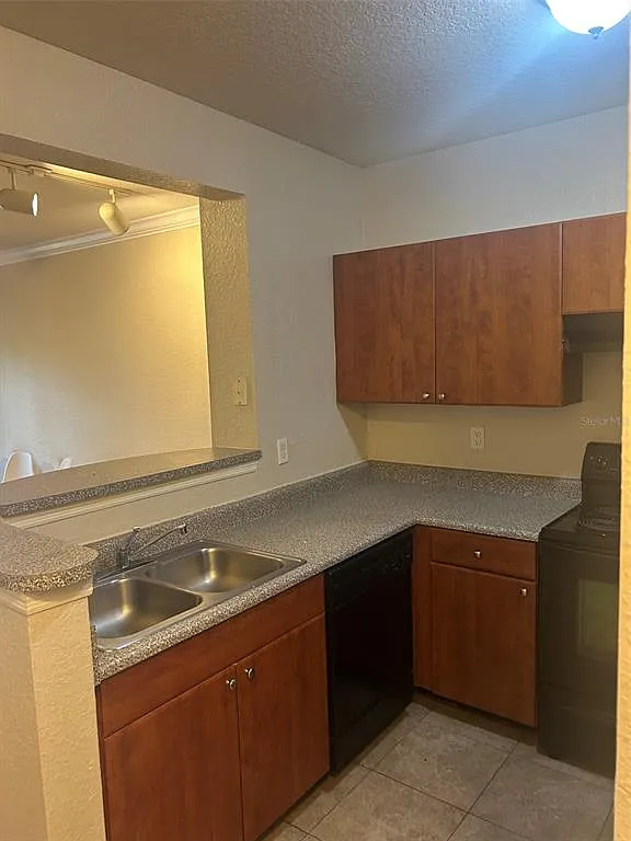 1 bed, 1.0 bath, 667 sqft, $1,525 — Photo 4