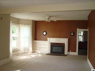 5th image of 617 Pearl St