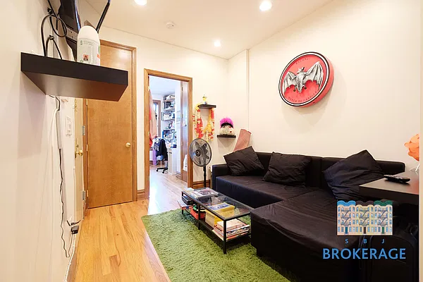 Rented by SBJ Brokerage, LLC | media 30