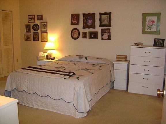 5th image of 202 Lakewood Dr