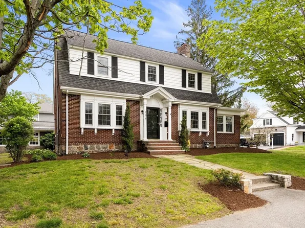 106 Central St, Hingham, MA 02043