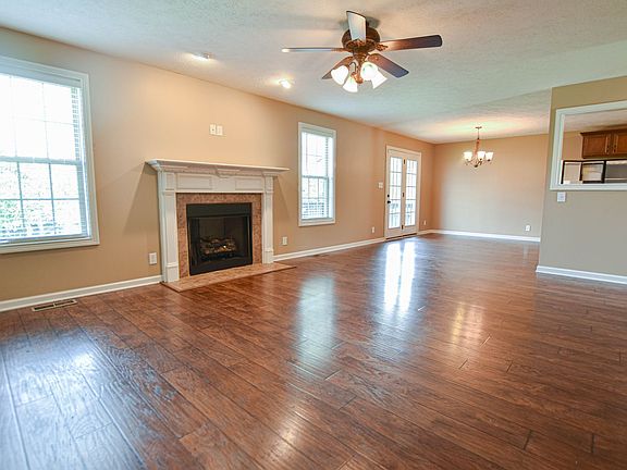 3rd image of 3759 Gray Fox Dr