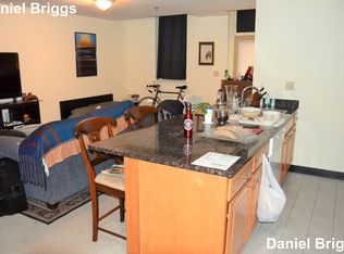40 Queensberry St APT D, Boston, MA 02215
