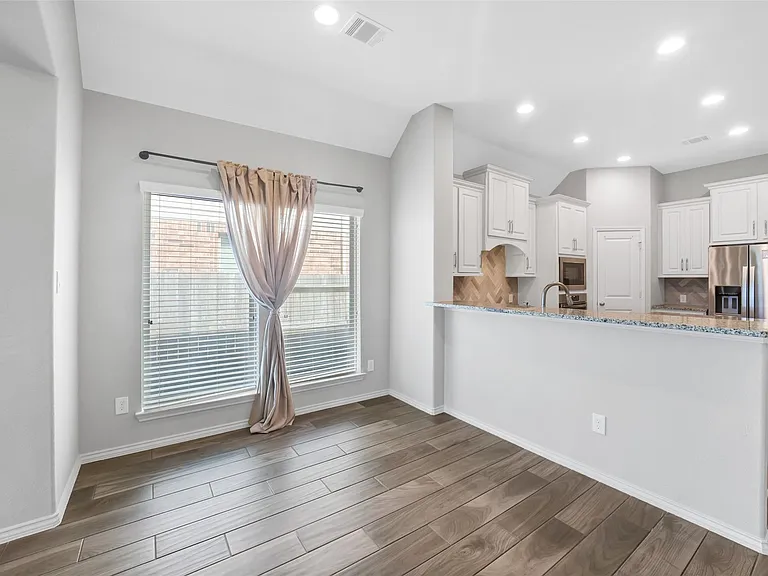 24247 Via Vitani Dr — Photo 18