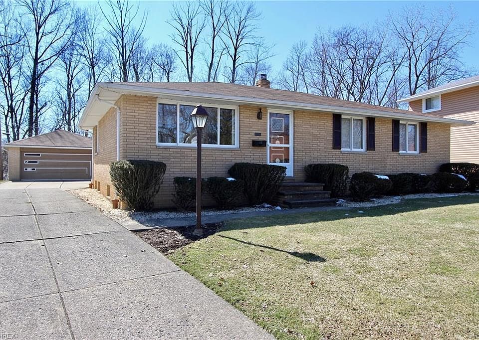 1st image of 18 Brune Dr