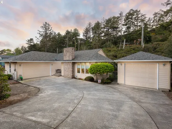 32650 Circle Dr, Pacific City, OR 97135