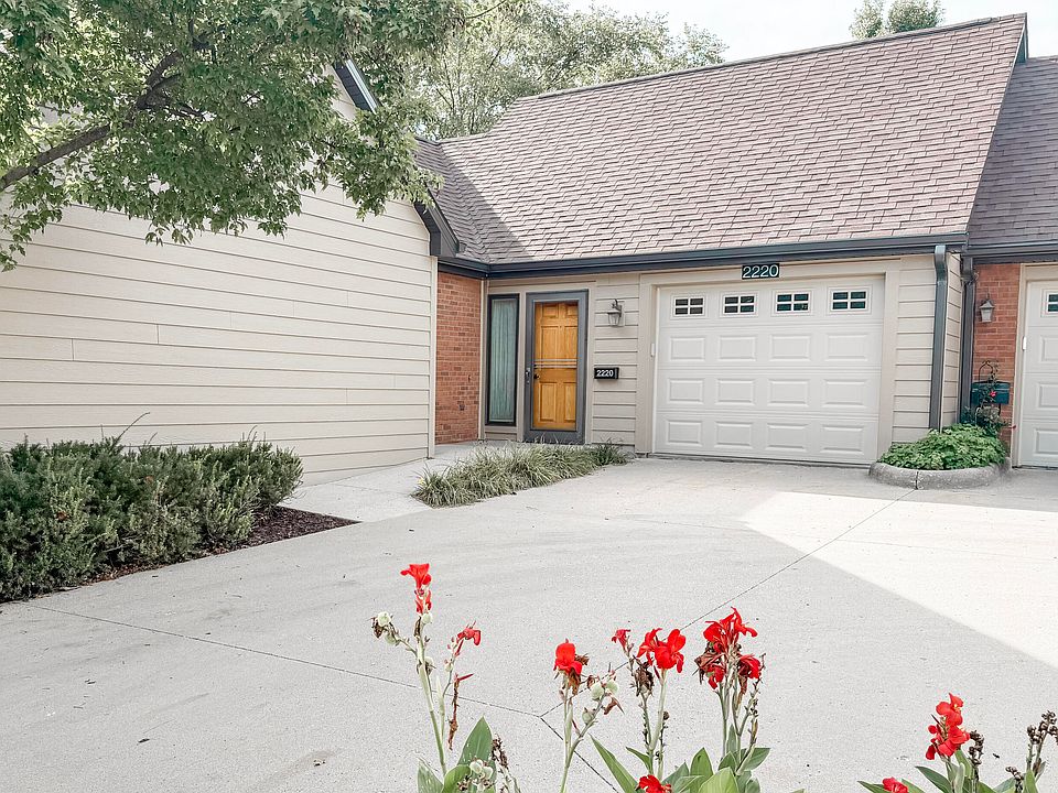 1st image of 2220 Hamilton Dr
