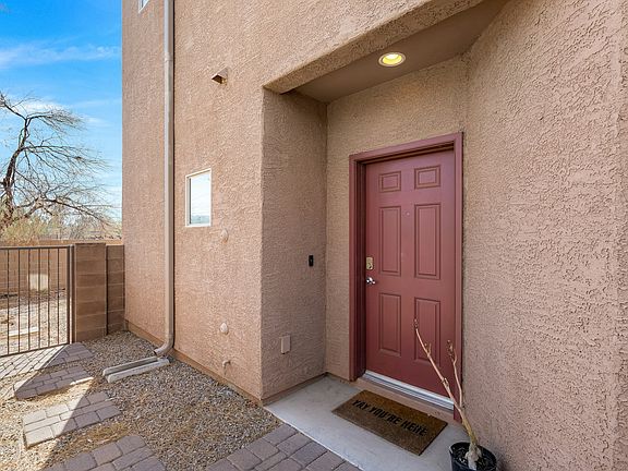 4th image of 4186 N Thurston Ln Unit 101