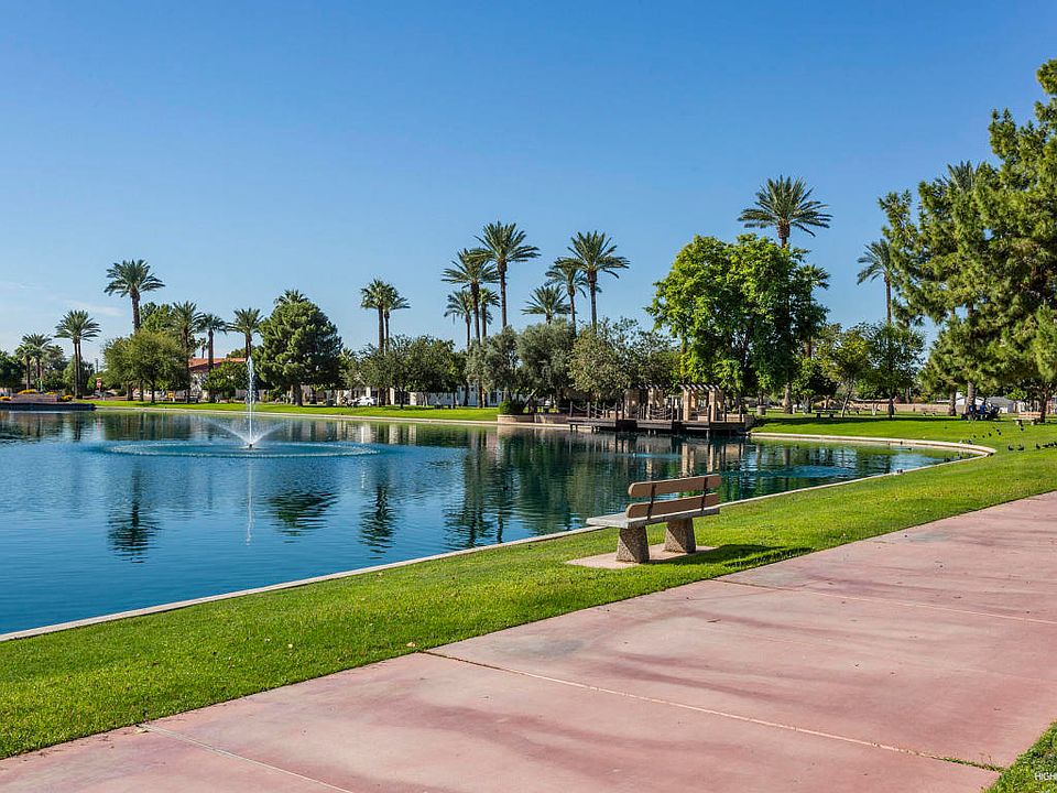 1st image of 200 Laguna Dr S