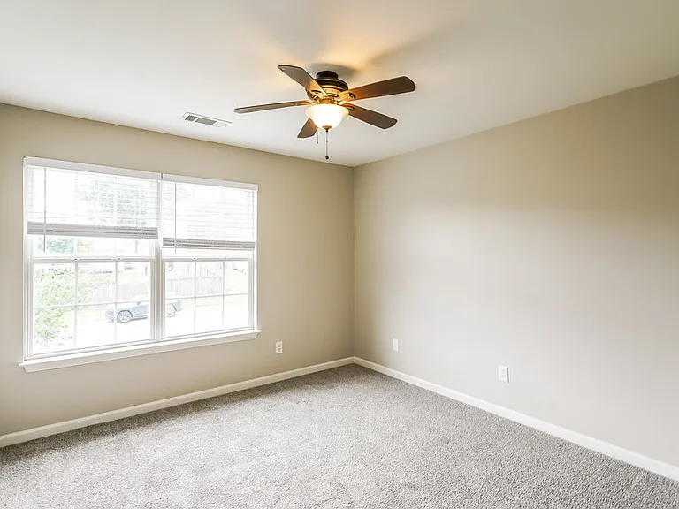 209 Briarcotes Cir — Photo 15