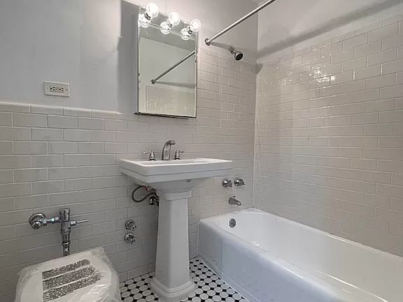 5th image of 147 W 230th St APT 4K