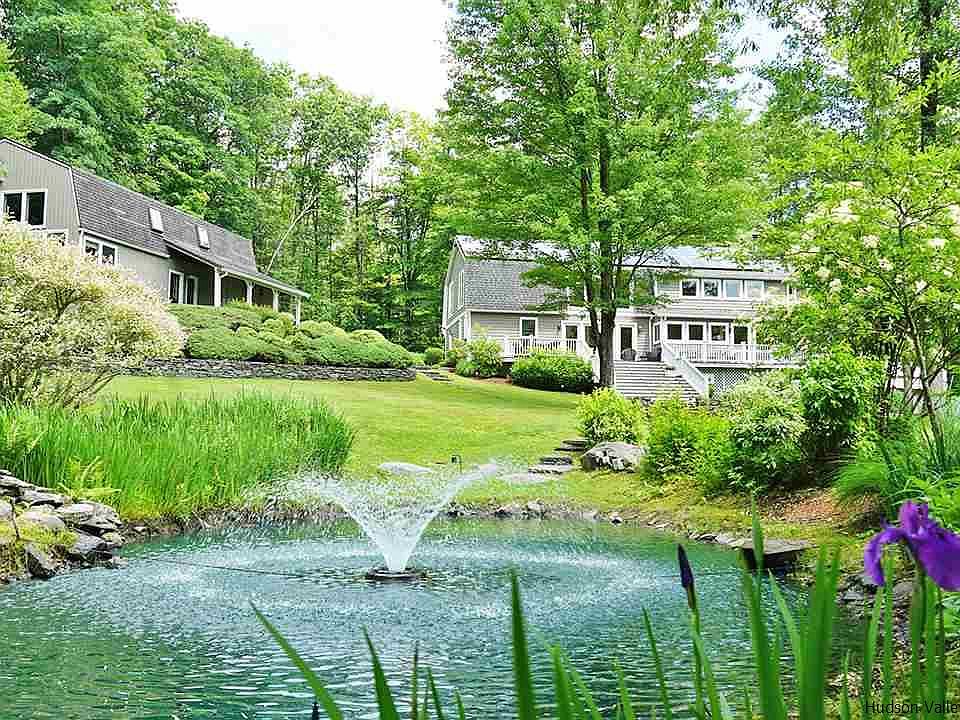 1st image of 71 Cooper Hollow Ln