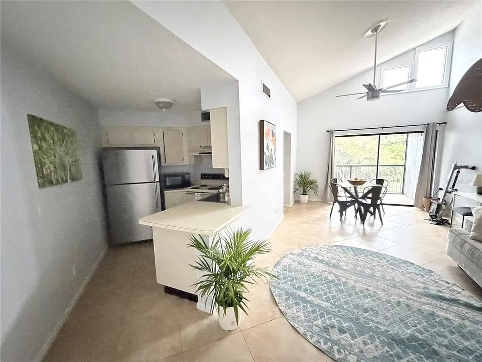 3914 Atrium Dr