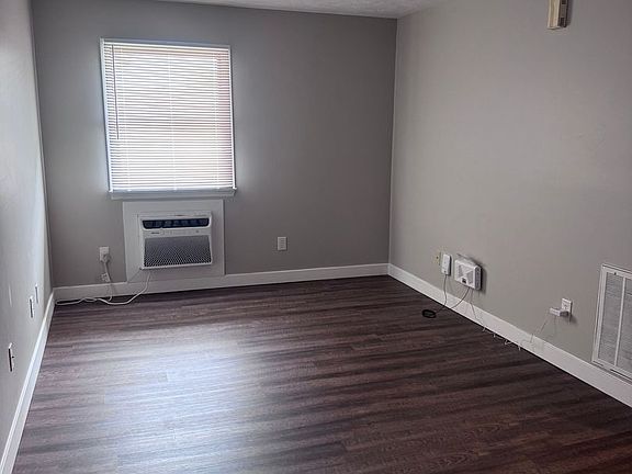 3rd image of 4301 S 6th St #175