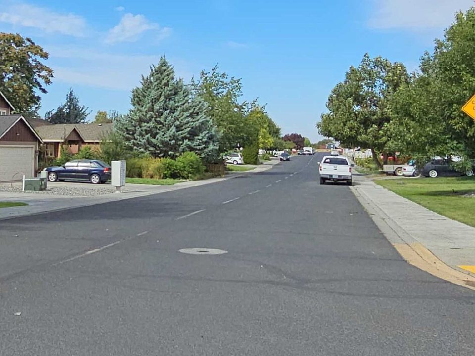 2nd image of 529 Juniper Dr