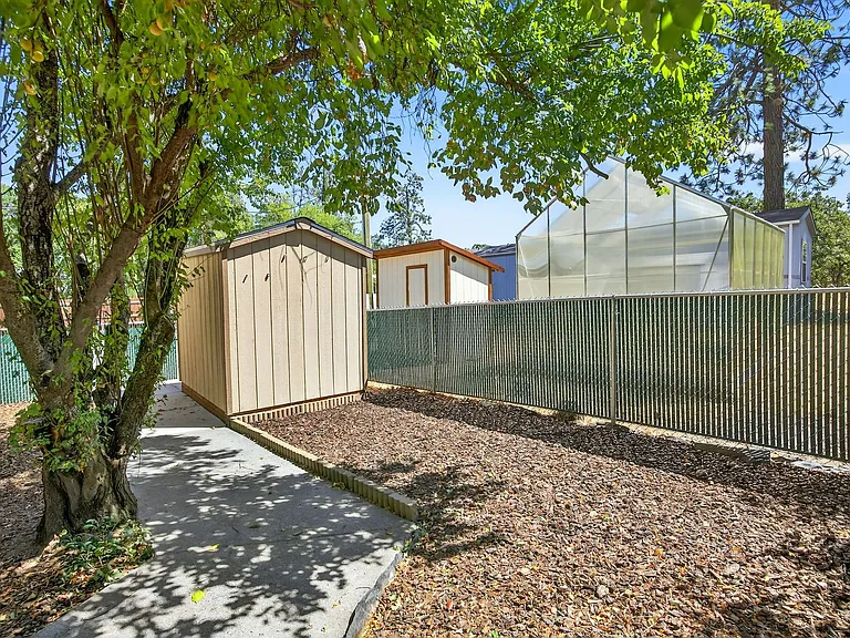 225 Wilson Rd — Photo 31