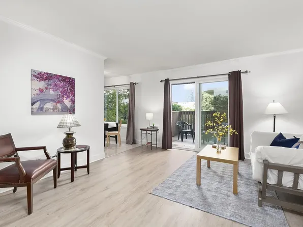 8512 Via Mallorca Unit F, La Jolla, CA 92037