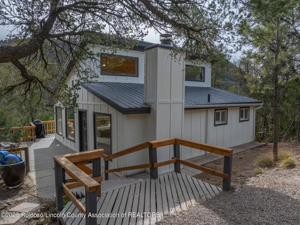 121 Squaw Trl, Ruidoso, NM 88345