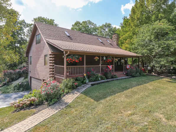 5352 S Hilltop Farms Dr, Franklin, IN 46131