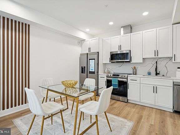 5th image of 701 Quincy St NE #1