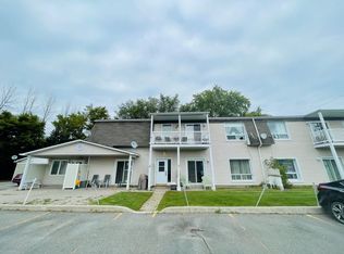 897 Notre Dame St #8, Russell, ON K0A 1W1