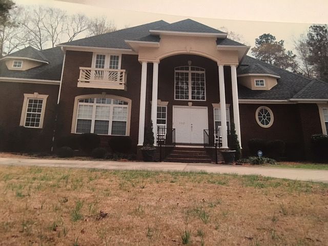 2nd image of 882 Club Ln