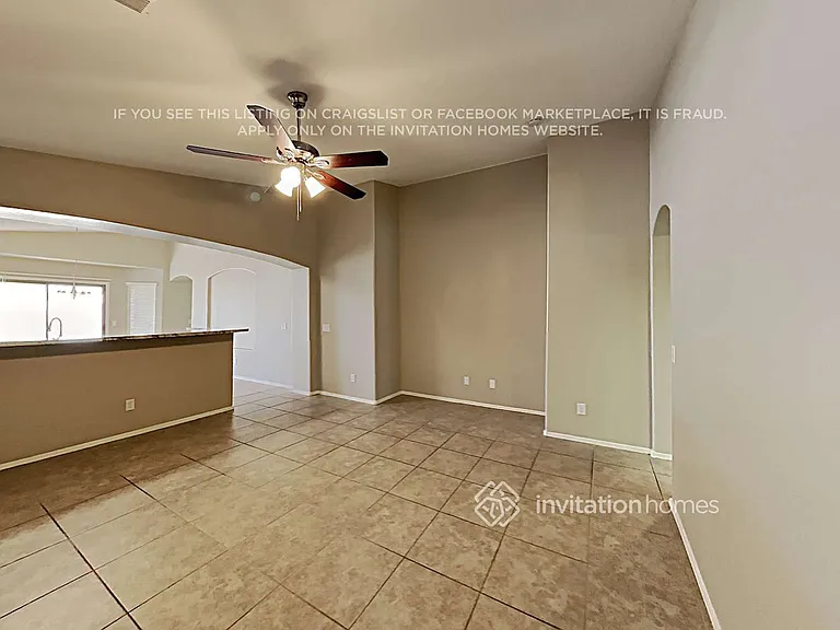 32634 N Cherry Creek Rd — Photo 5