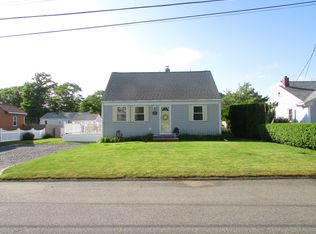 55 Butler St, Wareham, MA 02538
