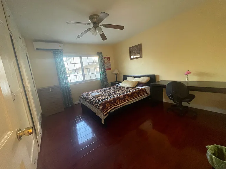 2548 Mayflower Ave #B — Photo 50