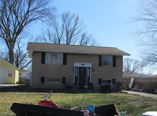 1227 W 25th Pl, Lorain, OH